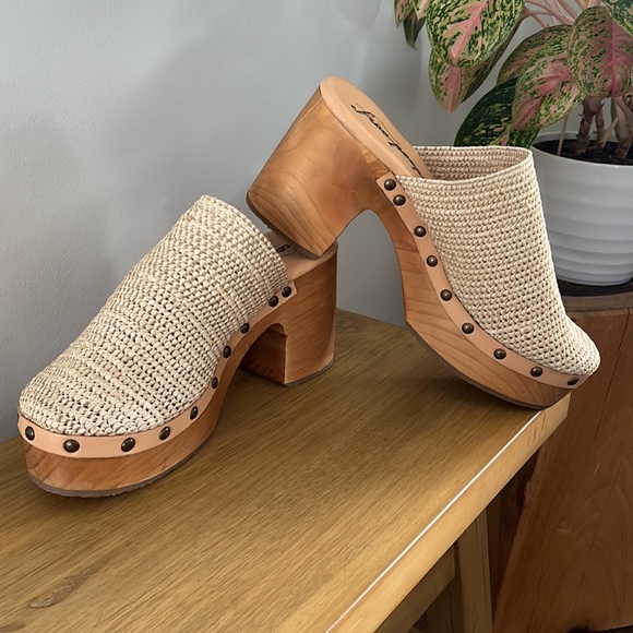 NWOT Free People Claudia Crochet Clogs - Picture 1 of 7